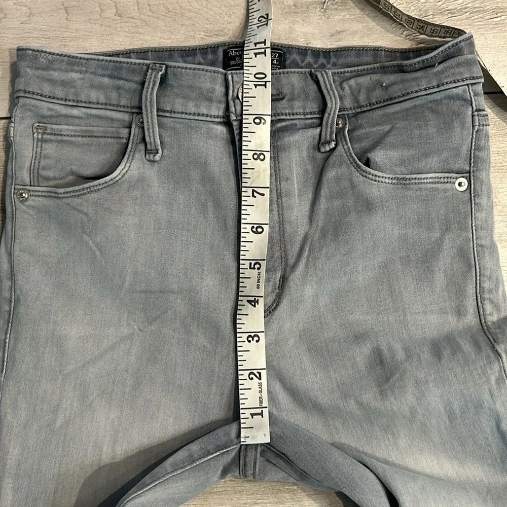 Abercrombie Simone high rise ankle jeans in gray wash size 27